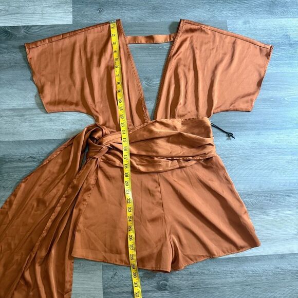 Forever 21 Romper Playsuit Golden Orange Light Brown NWOT - Picture 8 of 11